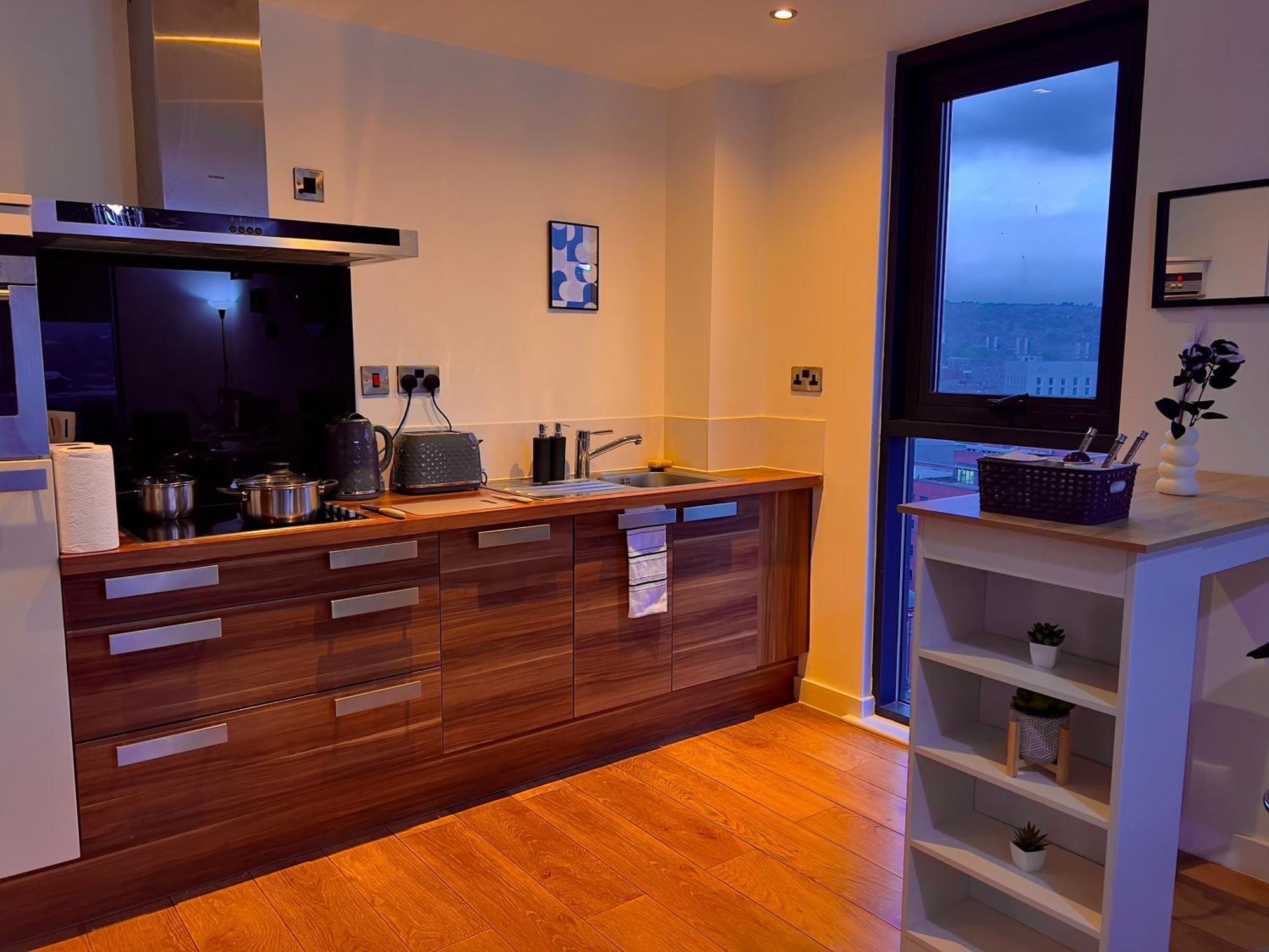 Penthouse Gem, Central, Scenic Views, Stylish, Modern, City Centre 2Br Sheffield Bagian luar foto