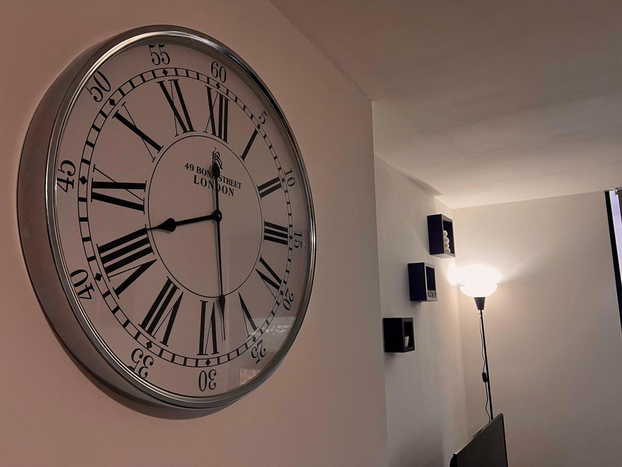 Penthouse Gem, Central, Scenic Views, Stylish, Modern, City Centre 2Br Sheffield Bagian luar foto
